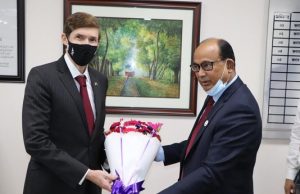 Sujan seeks US investment in railways