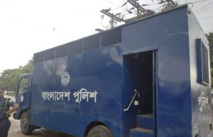 Journalist Rozina Islam taken to Kashimpur prison